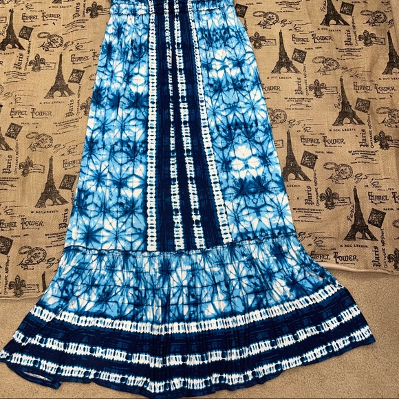 Luxology NWT! Blue/White Sleeveless Tie Back Stretch Tie-Dye Maxi Dress Size 12 - Picture 8 of 13